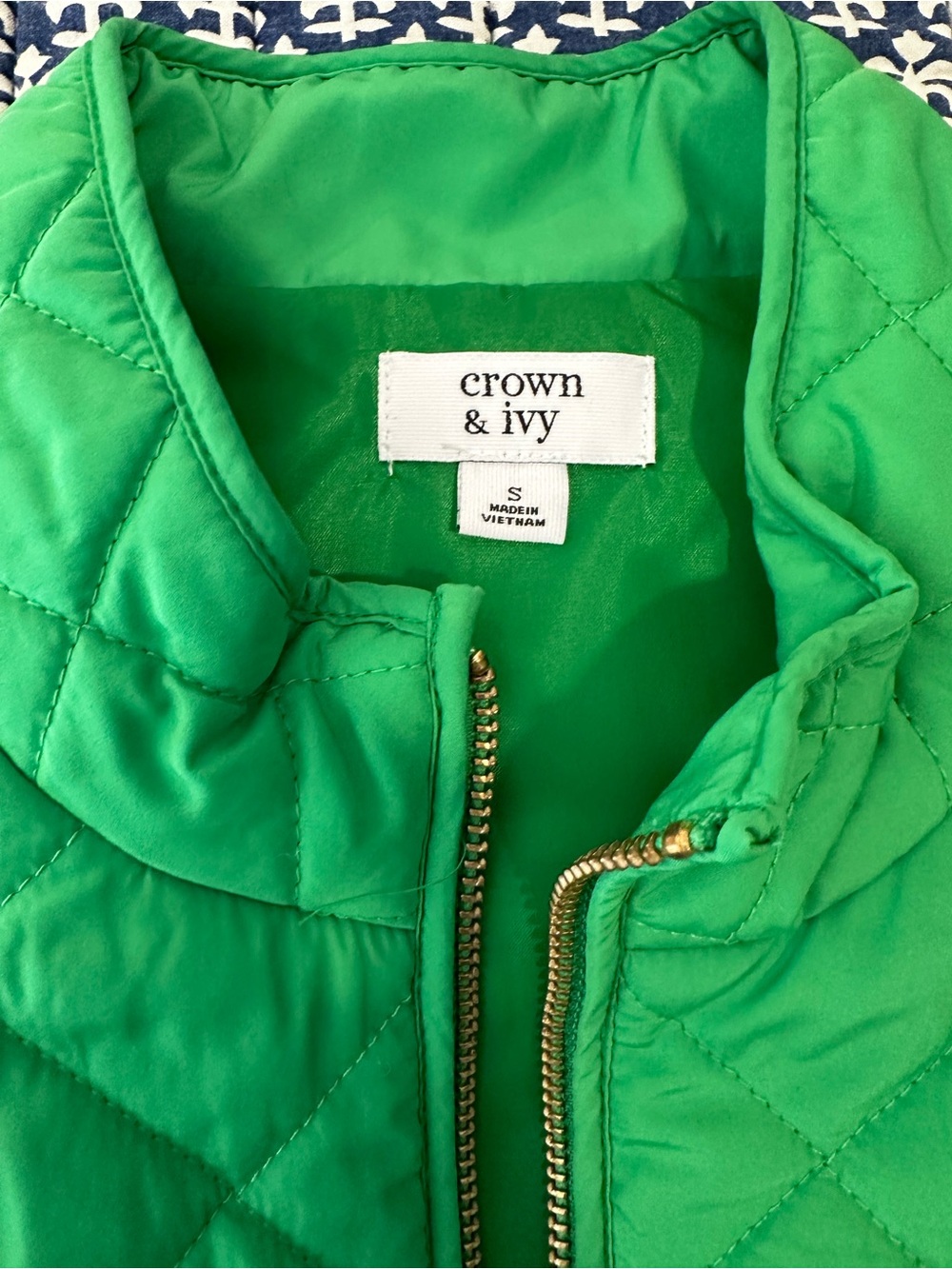 Crown & Ivy Quilted Green Vest - Picture 2 of 6